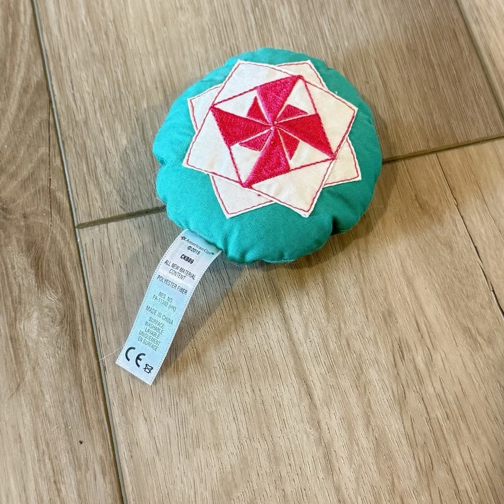 American Girl Kit Kittredge Teal Pink Pinwheel Circle Quilt Pillow CKB89 2015